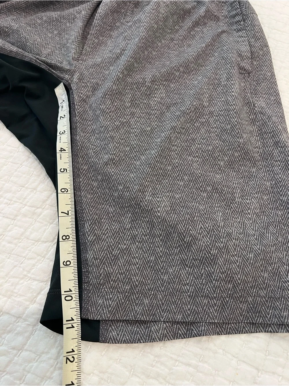 Lululemon Shorts Mens Medium Gray T.H.E. 11” Inseam Linerless Athletic Active